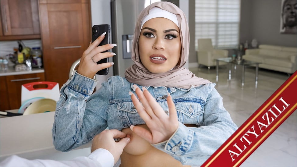 Twerkçi Üveylerim (Rol İcabı-Fake) Türkçe Altyazılı Porno